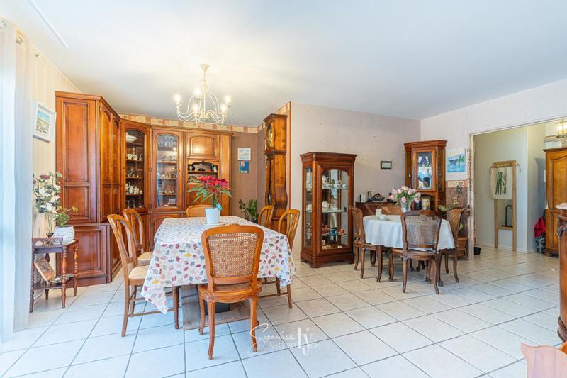 Appartement - 97 m² - 5 pièces