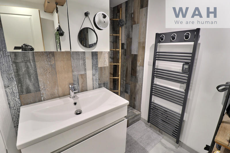 Appartement - 104 m² - 5 pièces