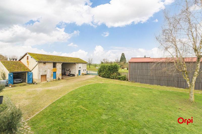 Propriété - 320 m² - 6 pièces