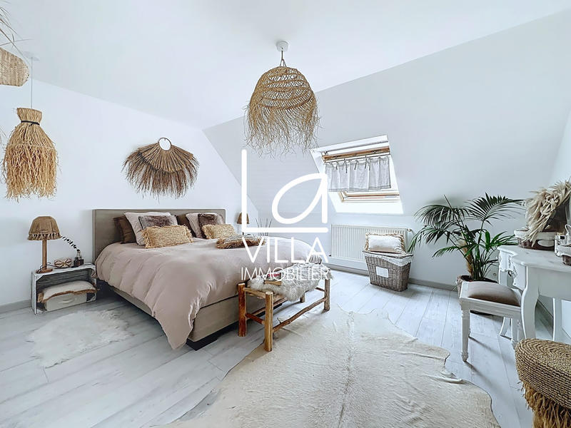 Maison - 166 m² - 5 pièces