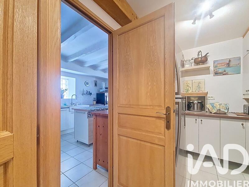 Maison - 181 m² - 7 pièces