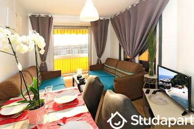 Chambre - 13 m² - 1 pièce