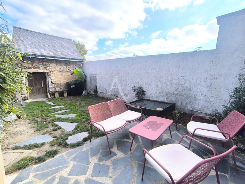 Maison - 96 m² - 5 pièces