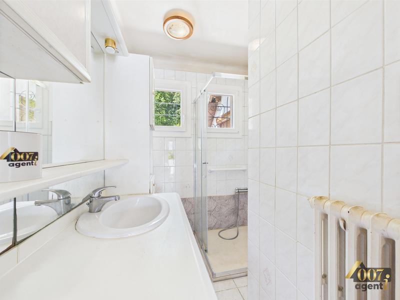 Maison - 136 m² - 7 pièces