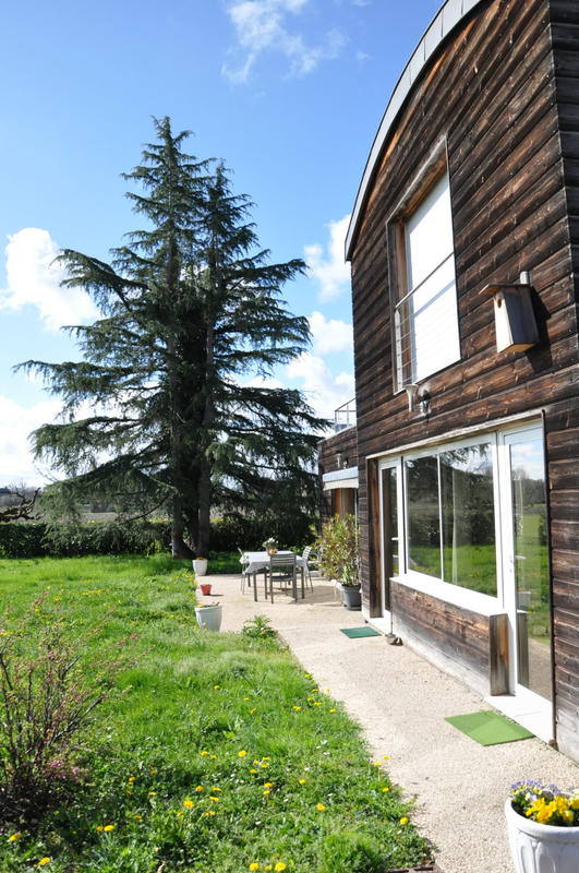 Maison contemporaine - 340 m² - 8 pièces
