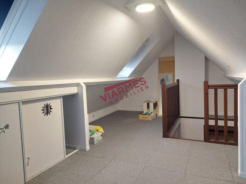 Maison traditionnelle - 94 m² - 6 pièces