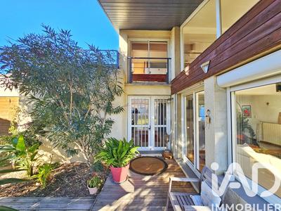 Maison de maîtres - 99 m² - 4 pièces