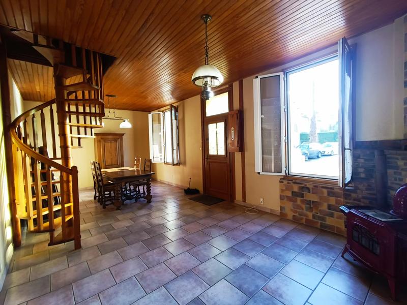 Maison de ville - 95 m² - 5 pièces