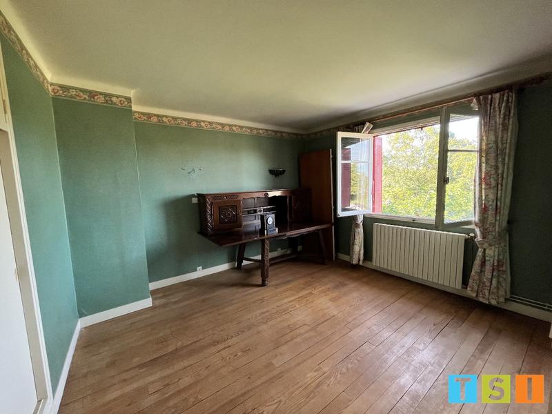 Maison - 210 m² - 9 pièces