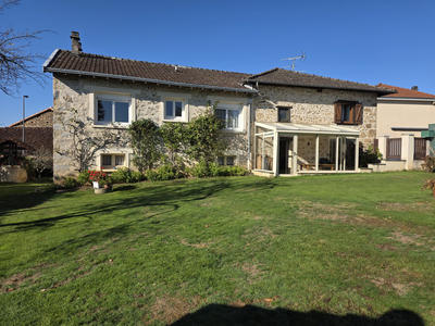 Maison de village - 171 m² - 10 pièces