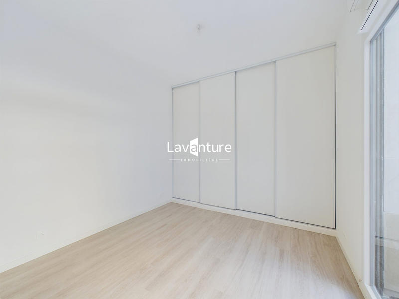 Appartement - 100 m² - 5 pièces