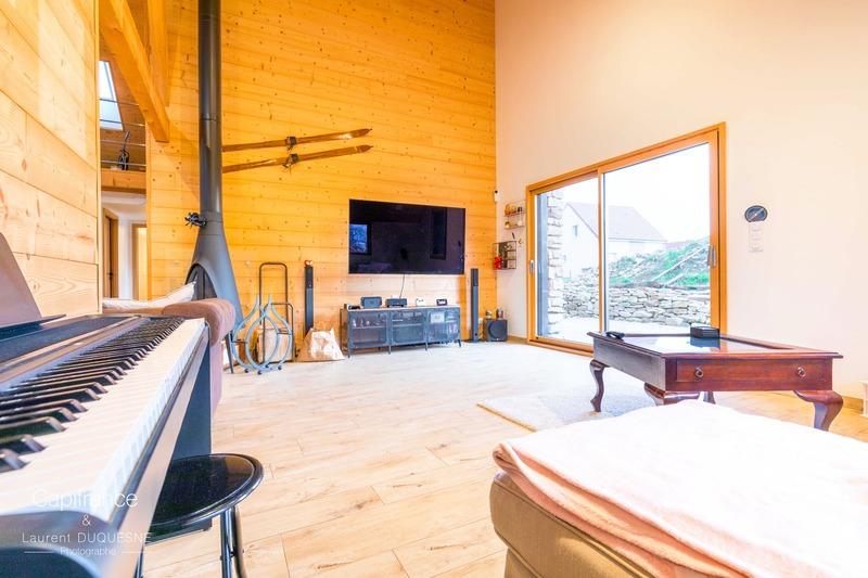 Maison - 228 m² - 7 pièces