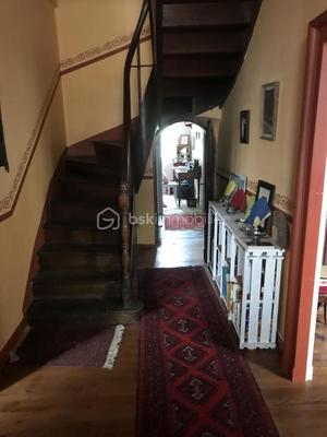 Maison ancienne - 266 m² - 8 pièces