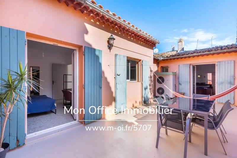 Maison - 225 m² - 8 pièces