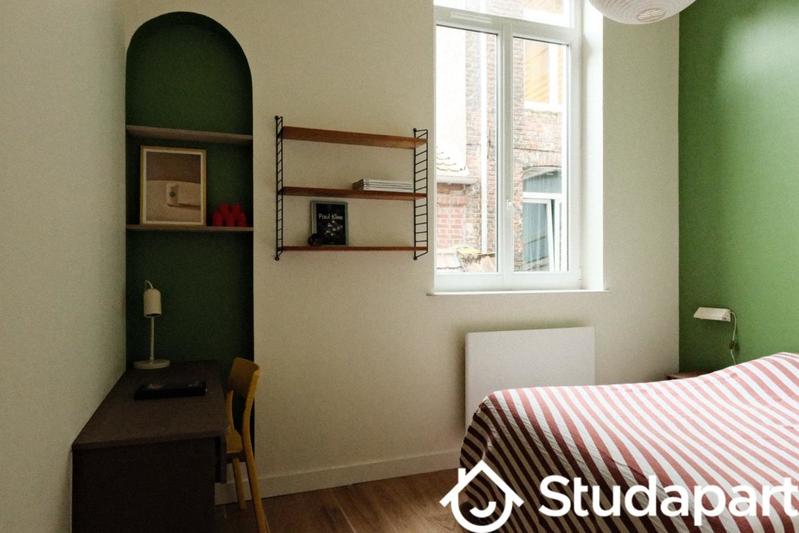 Chambre - 13 m² - 1 pièce