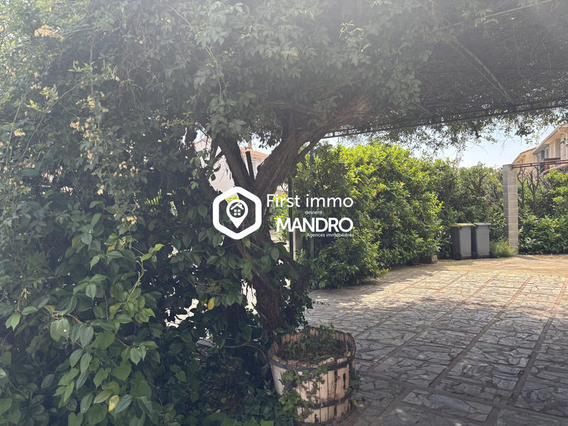 Maison traditionnelle - 137 m² - 6 pièces