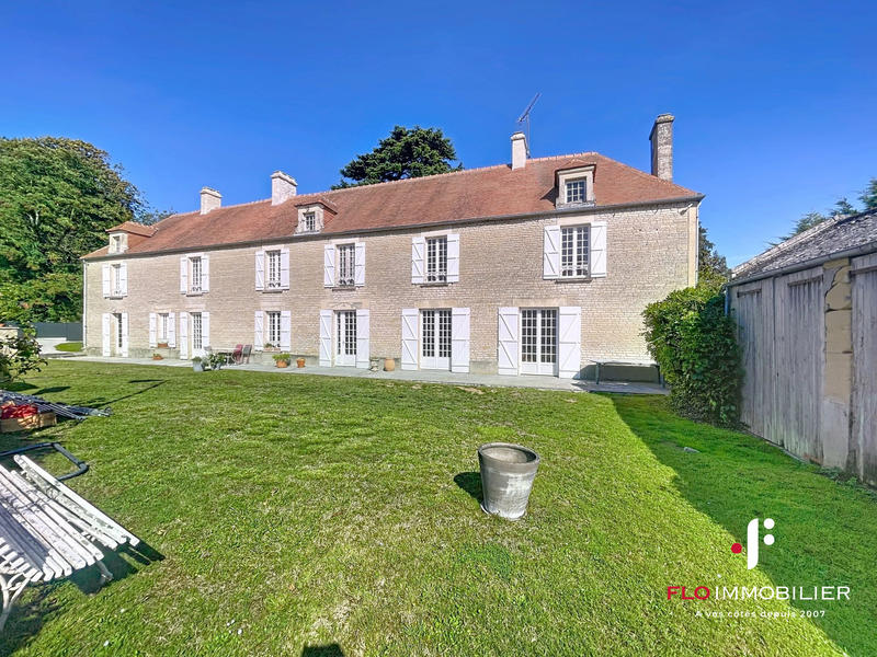 Maison ancienne - 328 m² - 8 pièces