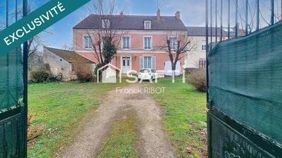 Maison - 205 m² - 7 pièces