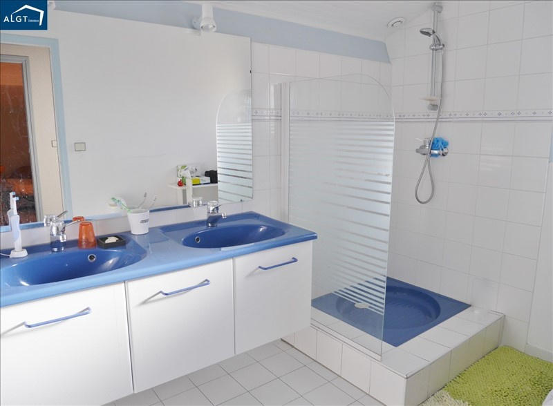 Villa - 180 m² - 6 pièces