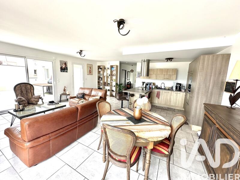 Maison - 102 m² - 4 pièces