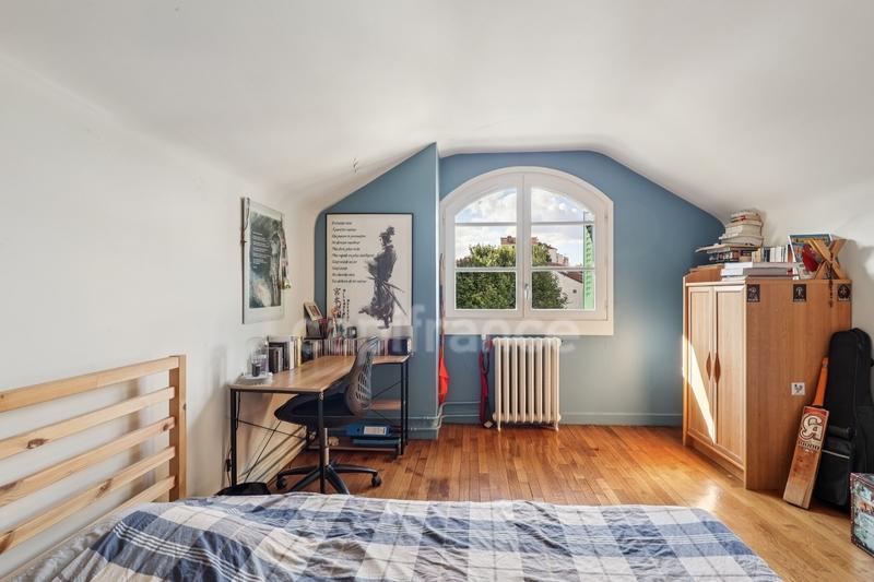 Maison - 192 m² - 9 pièces