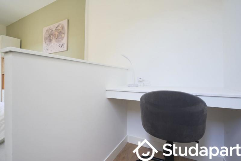 Chambre - 10 m² - 1 pièce