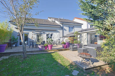 Maison - 163 m² - 7 pièces