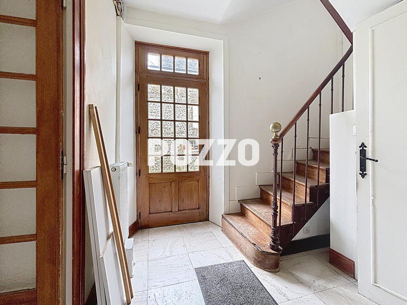 Maison - 199 m² - 2 pièces