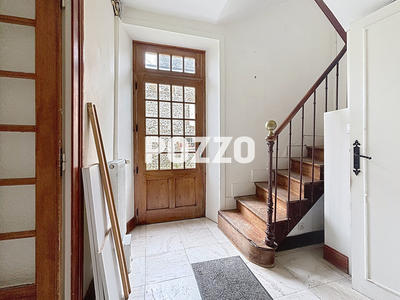 Maison - 199 m² - 2 pièces