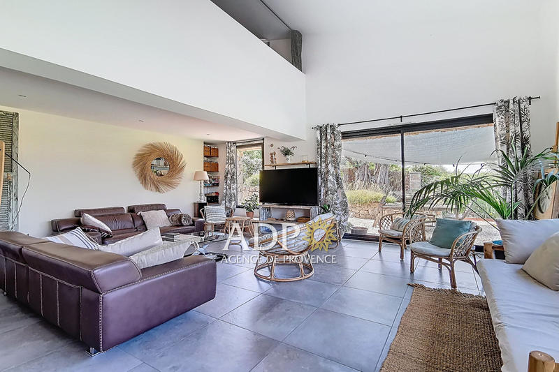 Maison contemporaine - 170 m² - 7 pièces