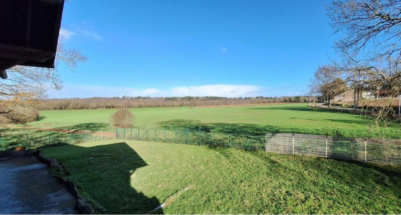 Maison - 320 m² - 8 pièces