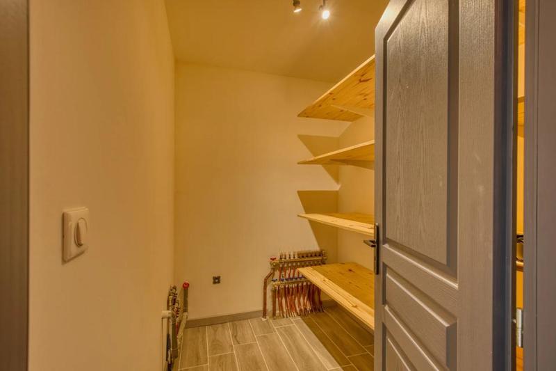 Maison - 270 m² - 9 pièces