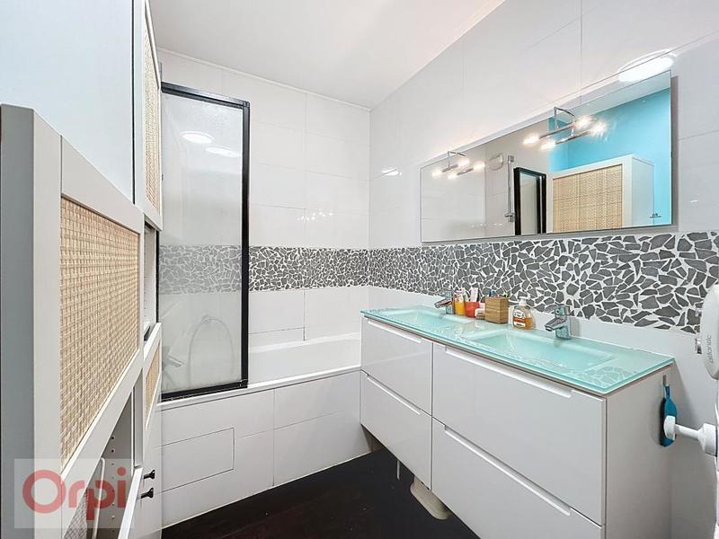 Appartement - 101 m² - 4 pièces