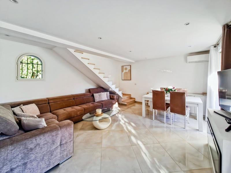 Maison de ville - 114 m² - 4 pièces