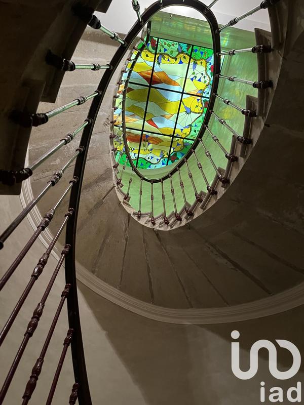 Maison - 729 m² - 23 pièces