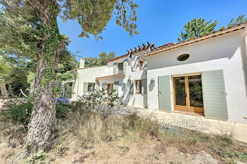 Maison - 180 m² - 5 pièces