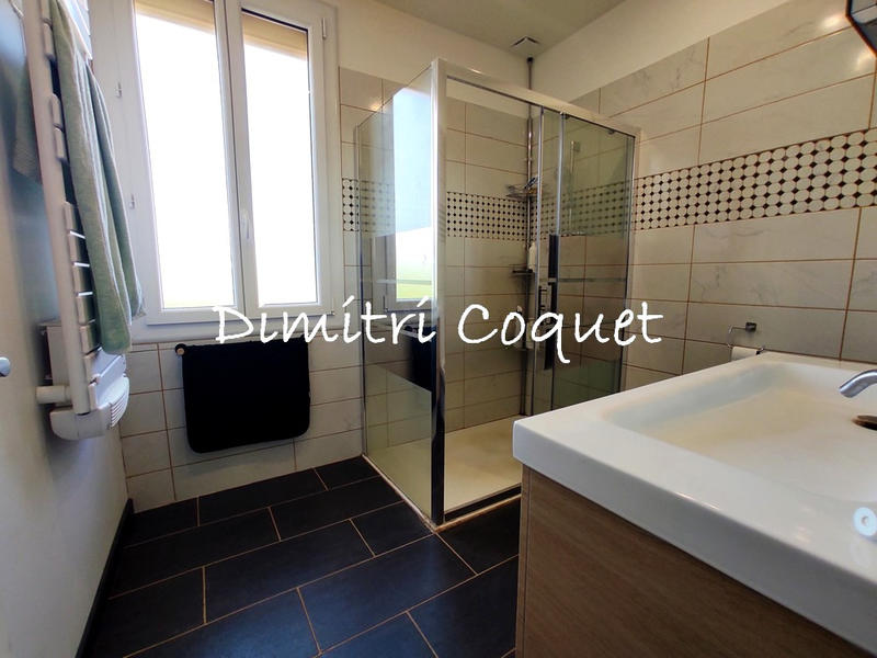 Propriété - 200 m² - 5 pièces