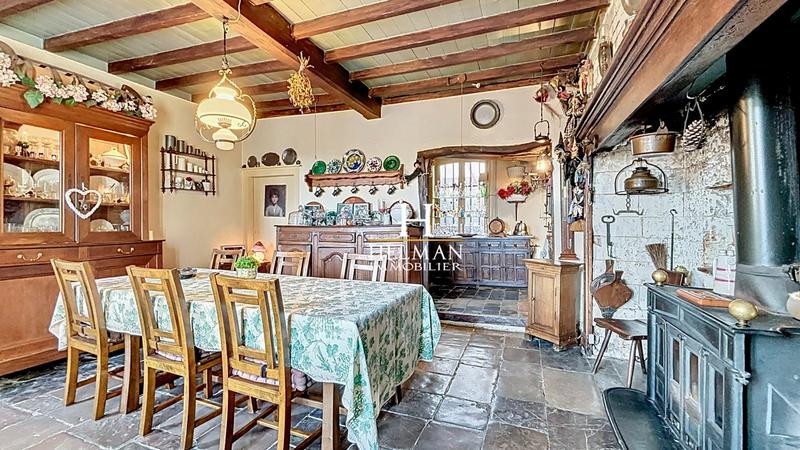 Maison - 159 m² - 7 pièces