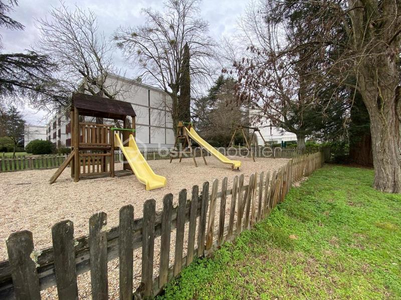 Appartement - 89 m² - 4 pièces