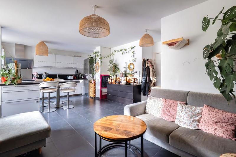 Appartement - 82 m² - 4 pièces