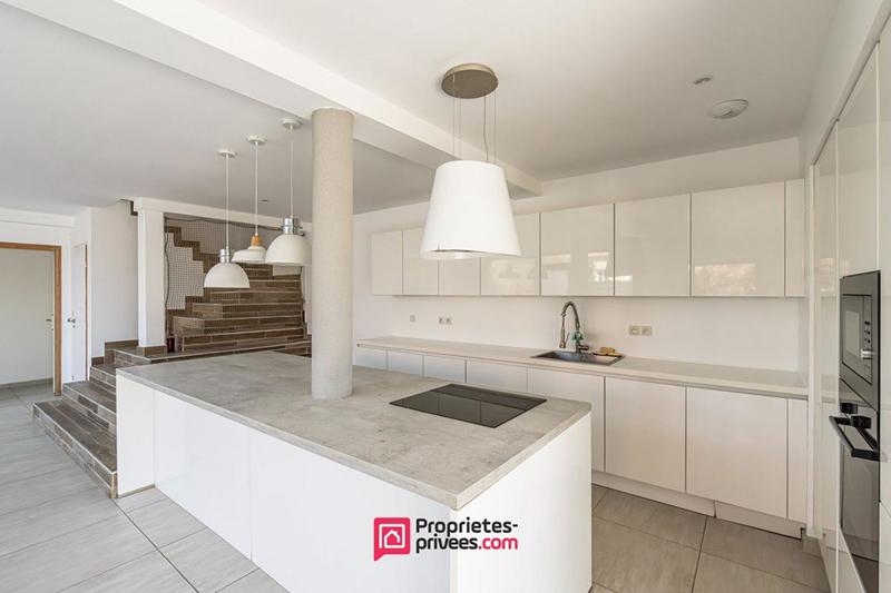 Maison - 190 m² - 7 pièces