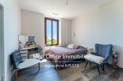 Loft - 153 m² - 5 pièces