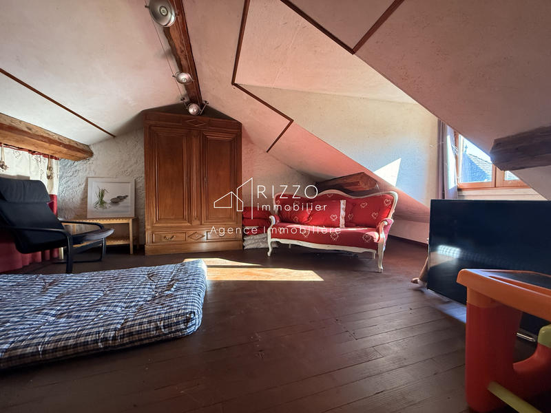 Maison - 166 m² - 7 pièces