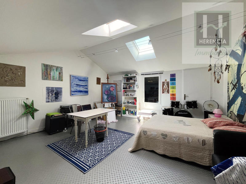 Maison - 170 m² - 7 pièces