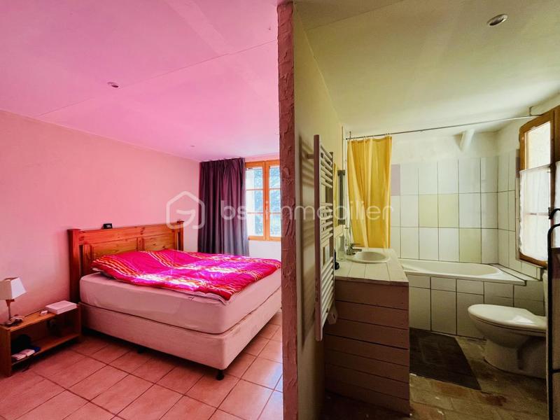 Maison - 197 m² - 6 pièces