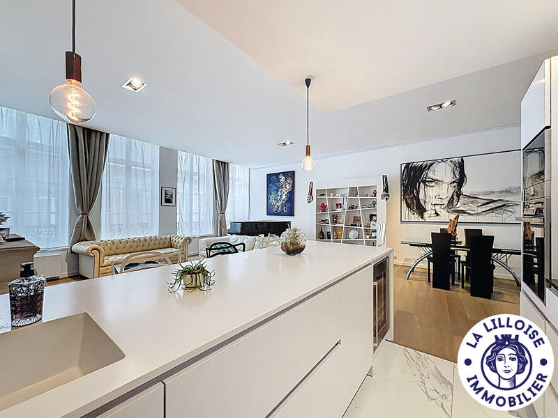 Appartement - 96 m² - 2 pièces