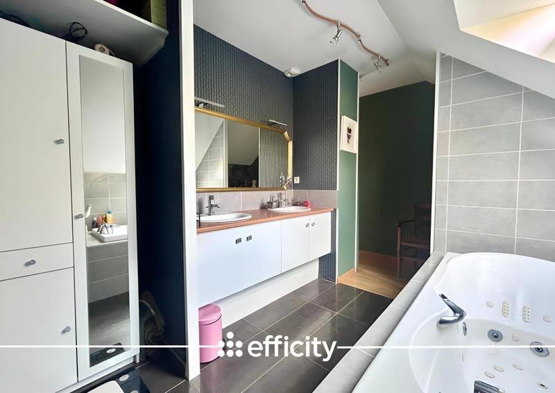 Maison - 135 m² - 5 pièces