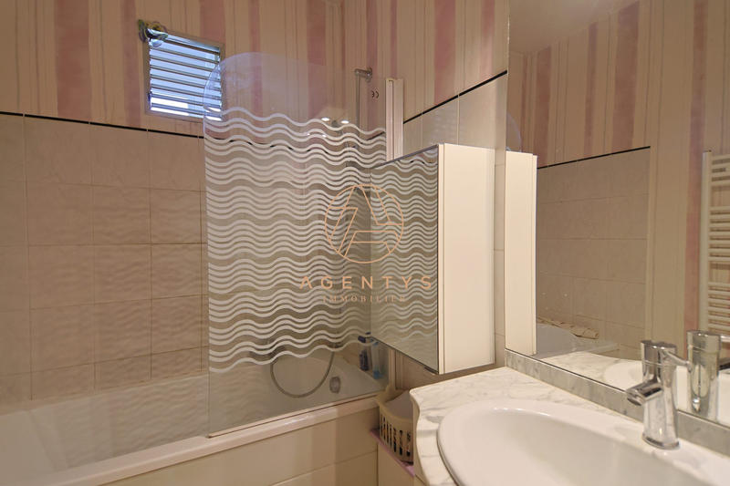 Appartement - 64 m² - 3 pièces