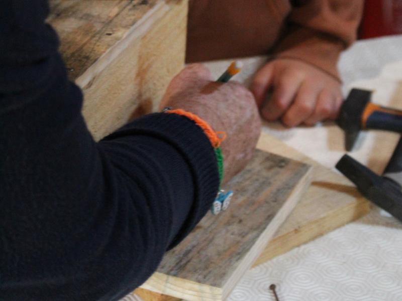 Construction d'un nichoir à Terres d'Oiseaux