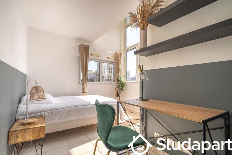 Chambre - 10 m² - 1 pièce